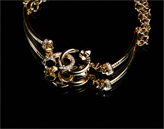 Gold necklace and bracelet